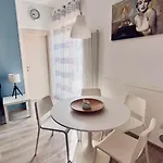 Casa Deca In The Center, Within Walking Distance Of The Sea 公寓 *