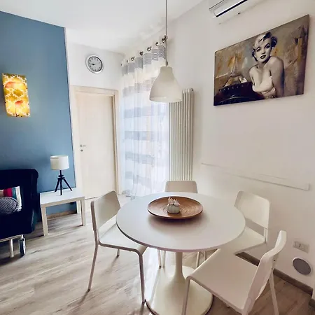 Casa Deca In The Center, Within Walking Distance Of The Sea דירה סן בנדטו דל טרנטו