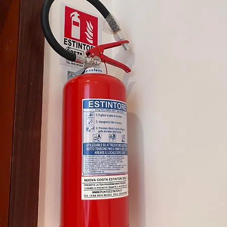 Διαμέρισμα Casa Deca In The Center, Within Walking Distance Of The Sea Σαν Μπενεντέτο ντελ Τρόντο