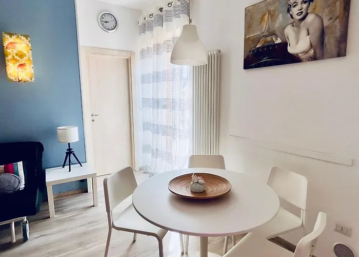 Casa Deca In The Center, Within Walking Distance Of The Sea Διαμέρισμα Σαν Μπενεντέτο ντελ Τρόντο