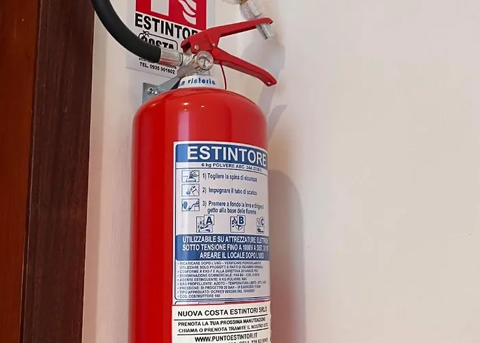 Διαμέρισμα Casa Deca In The Center, Within Walking Distance Of The Sea Σαν Μπενεντέτο ντελ Τρόντο